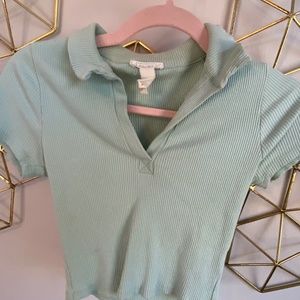 Tilly’s Full Tilt turquoise cropped shirt